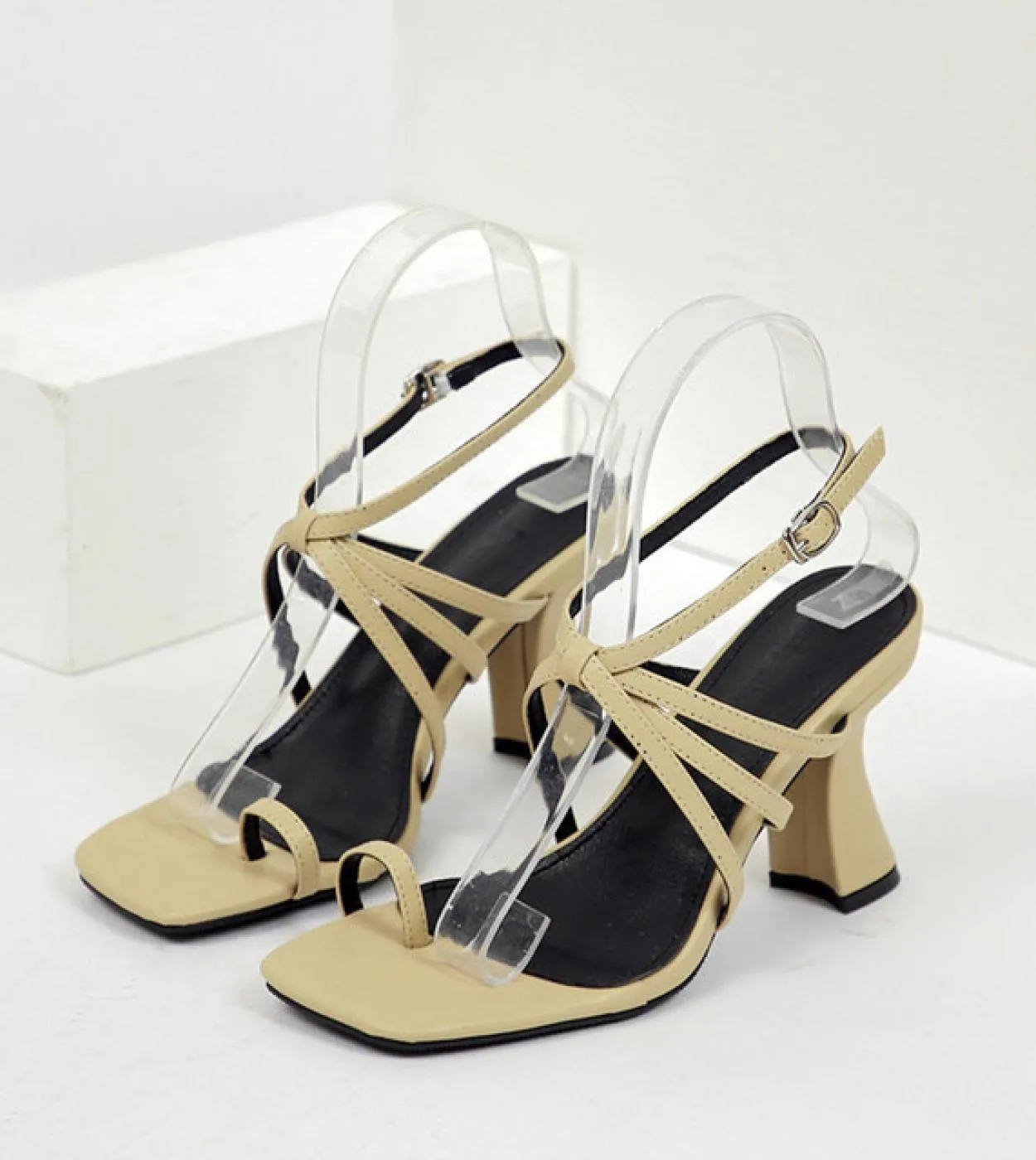 2022 Summer Fashion Women Slippers High Heels  Strap Peep Toe Sandals New Style Casual Shoes Woman  Womens Slippers