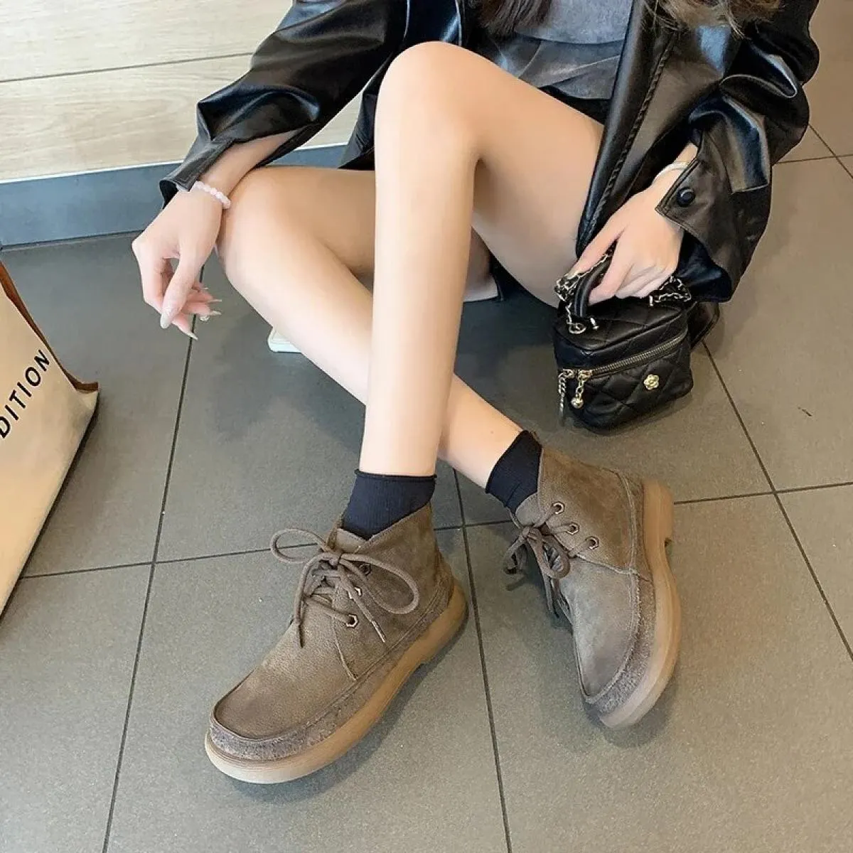 2023 Nuove scarpe da donna Stringate/on Basic invernali Classiche di alta qualità Punta tonda concisa Tinta unita Oversize da do