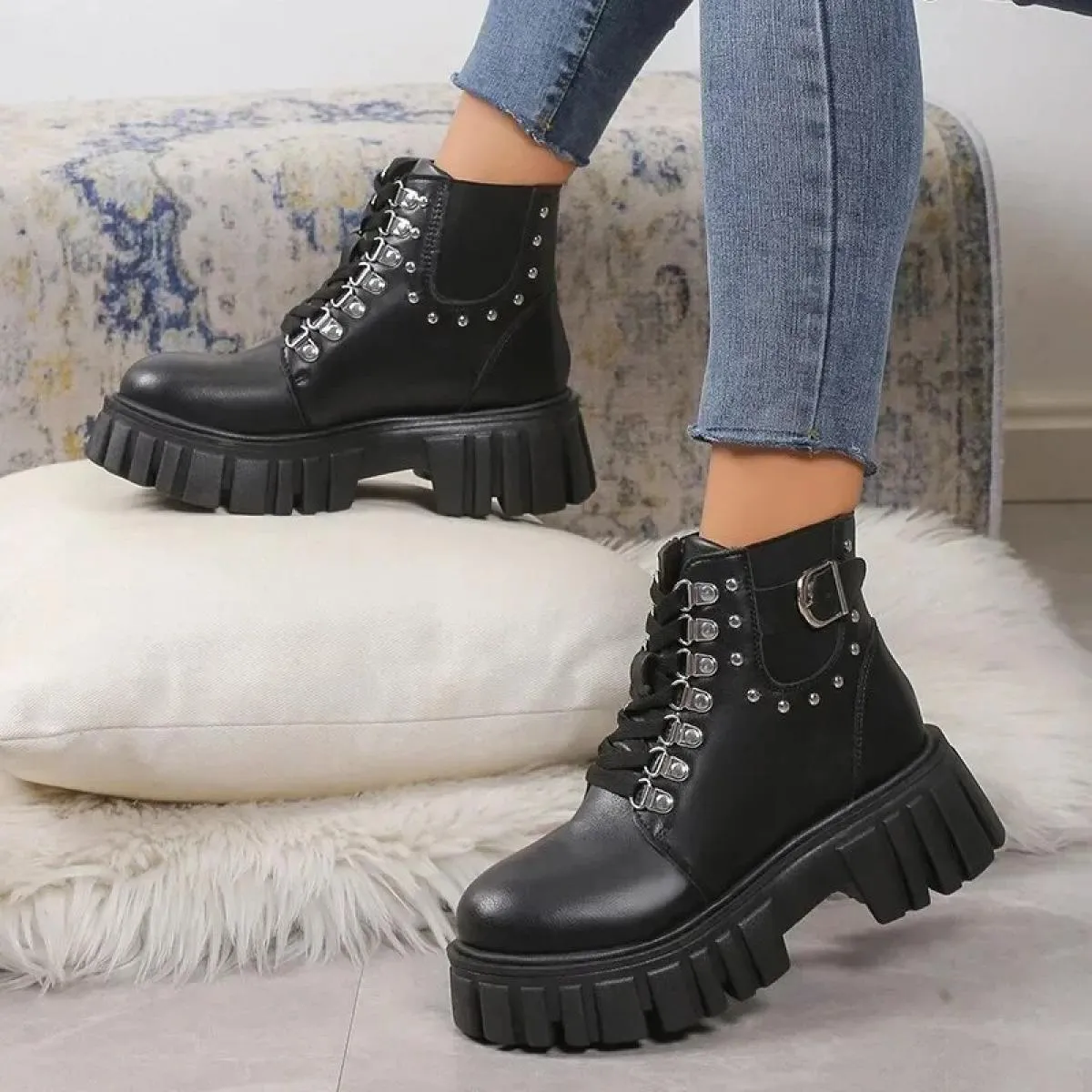 2024 nuove scarpe invernali da donna con tacco quadrato di vendita caldo con suola in gomma Pu Lace Up testa tonda tinta unita L