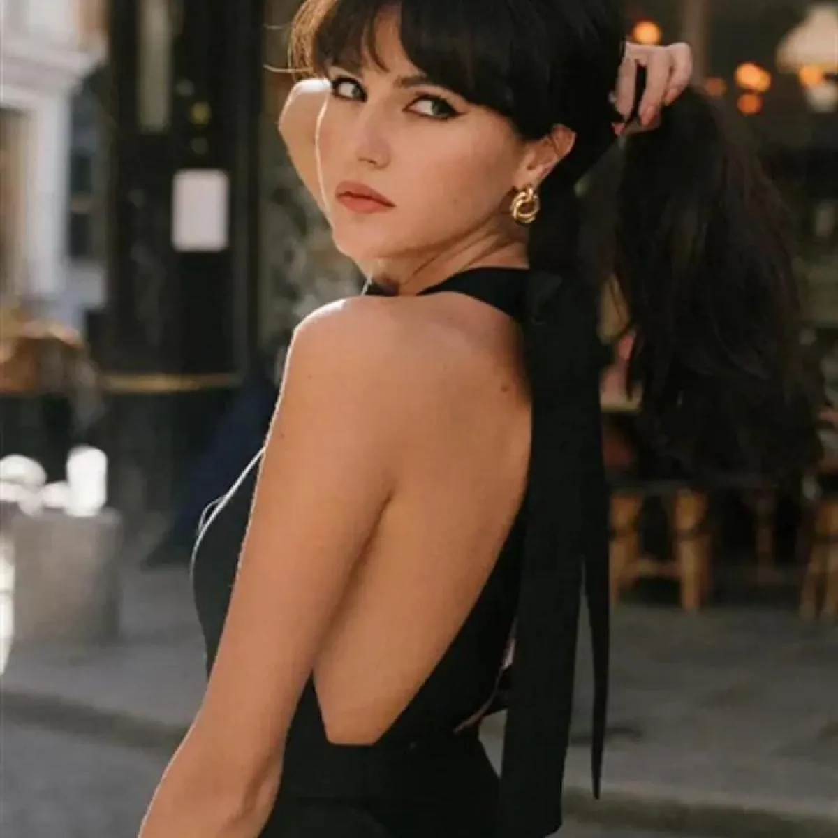 2024 nuovo mini abito con scollo all'americana senza schienale per donna senza maniche abito corto a linea femminile elegante pr