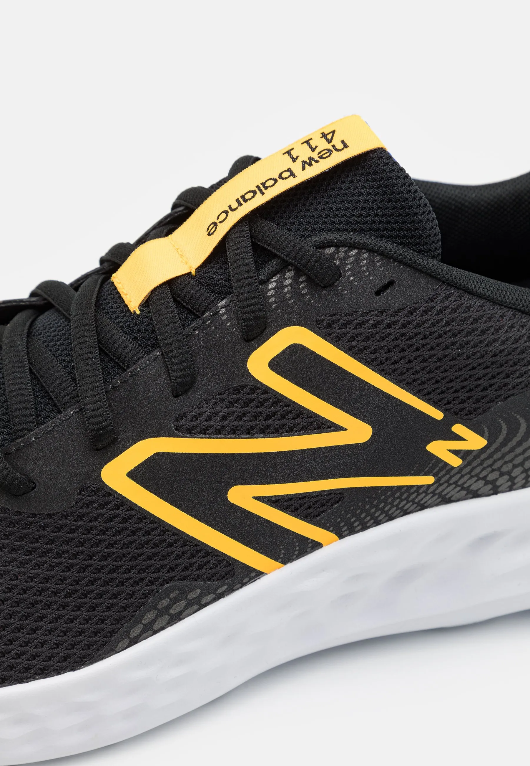 411V3 - Scarpe running neutre