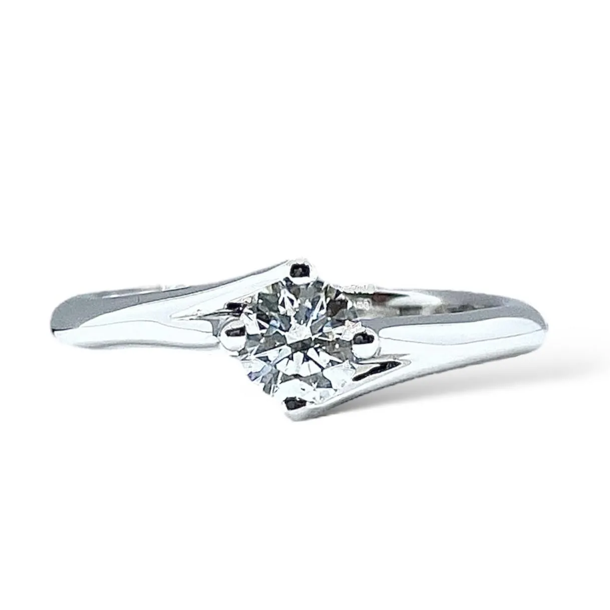 Anello Crivelli Solitario in Oro Bianco e Brillante Ct 0.41
