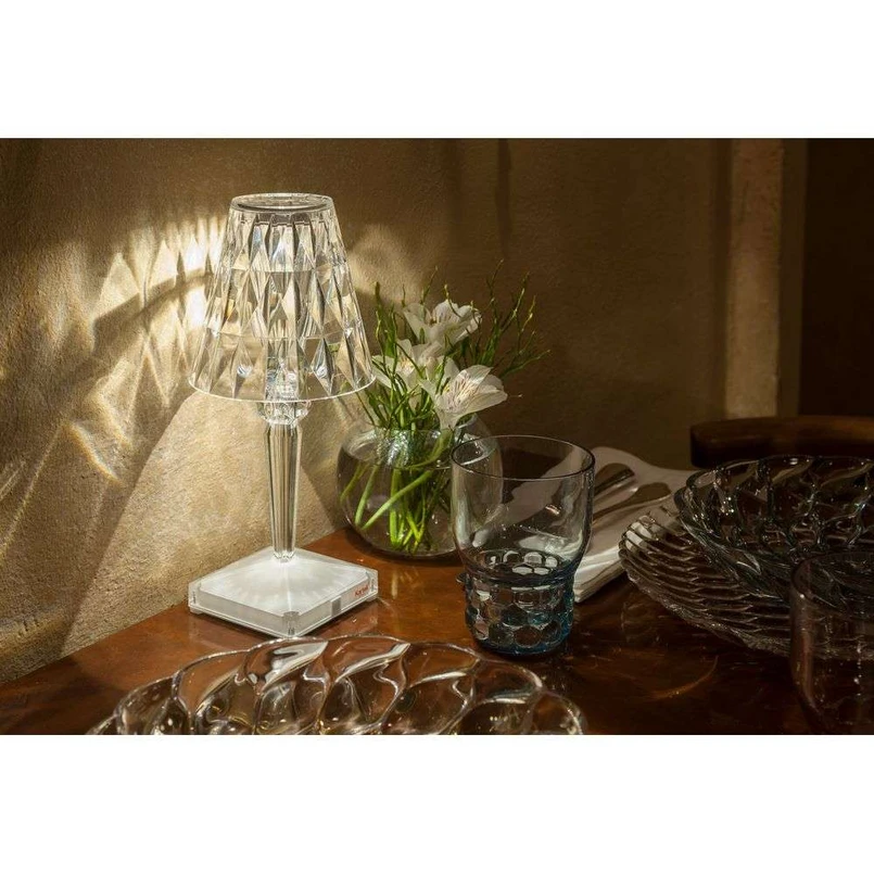 Battery Portable Lampada da Tavolo IP54 Verde Arancione - Kartell | Acquista online