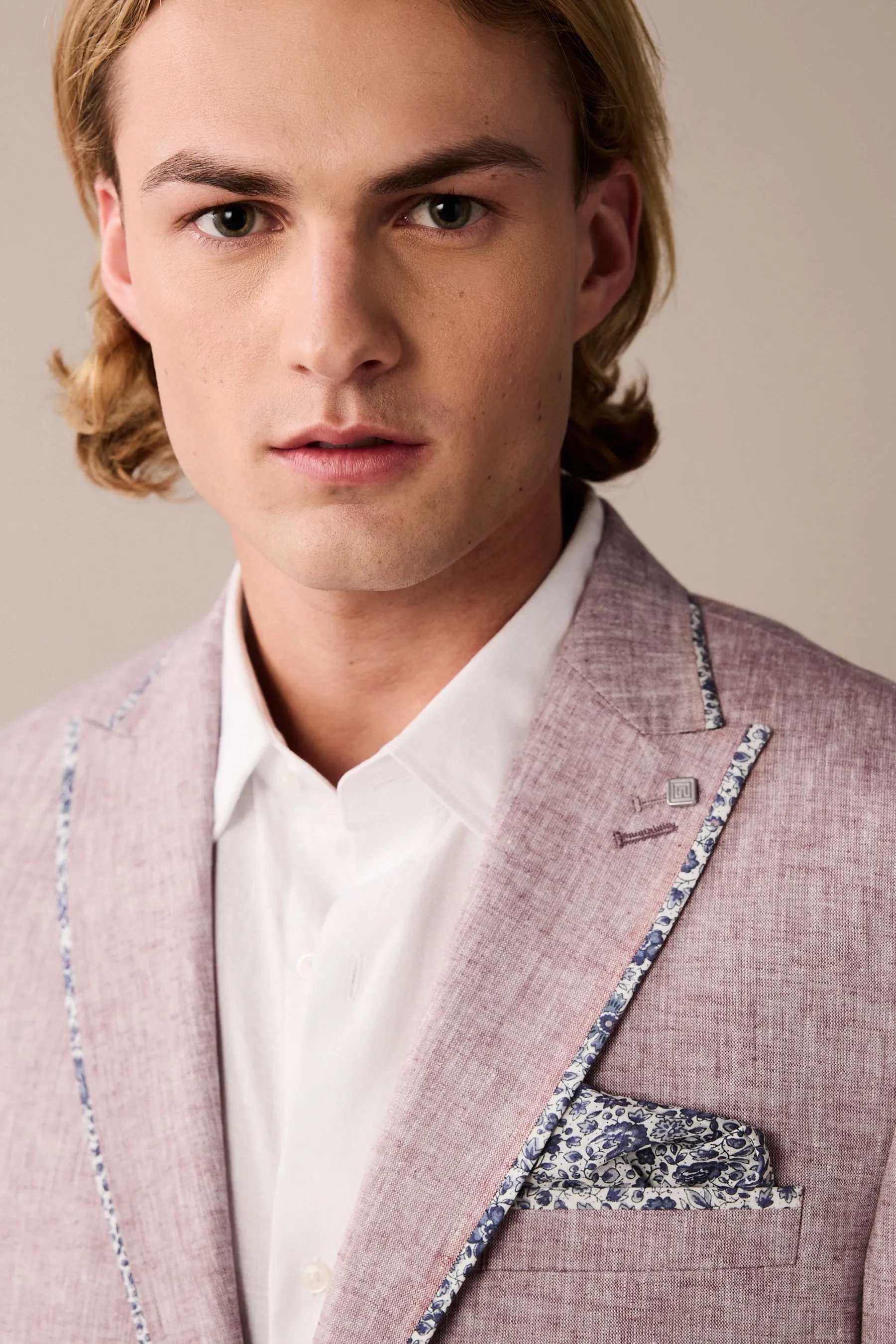 Blazer in lino con finiture    