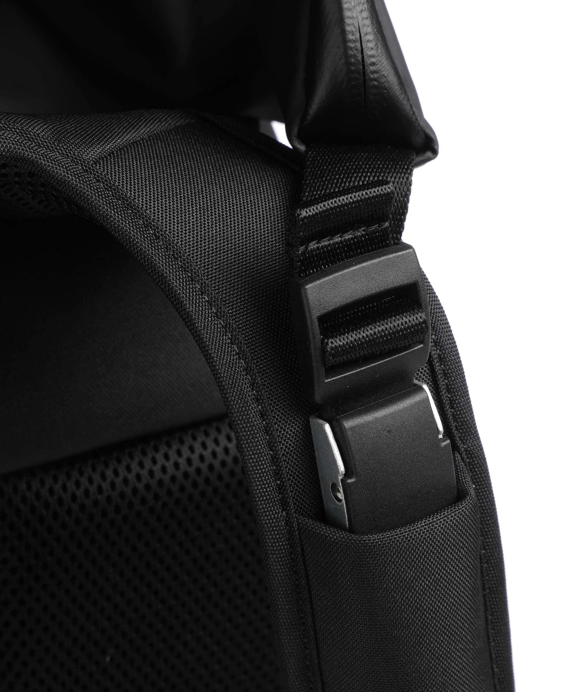  Côte&Ciel Obsidian Zaino 16″ poliestere nero  