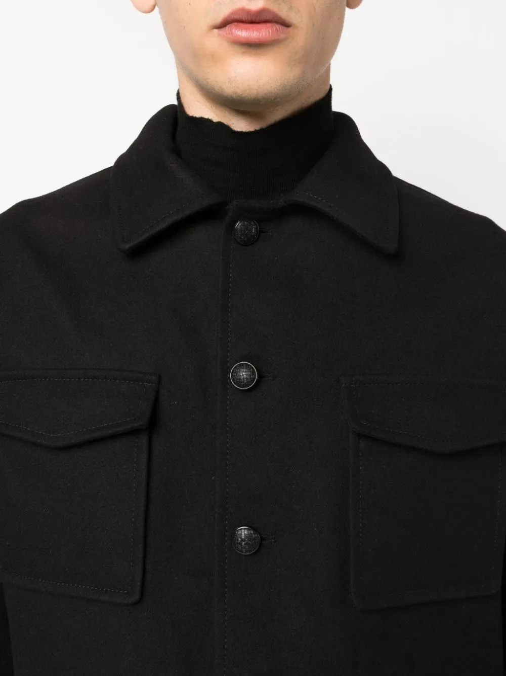 Giacca-camicia con bottoni  in nero - uomo