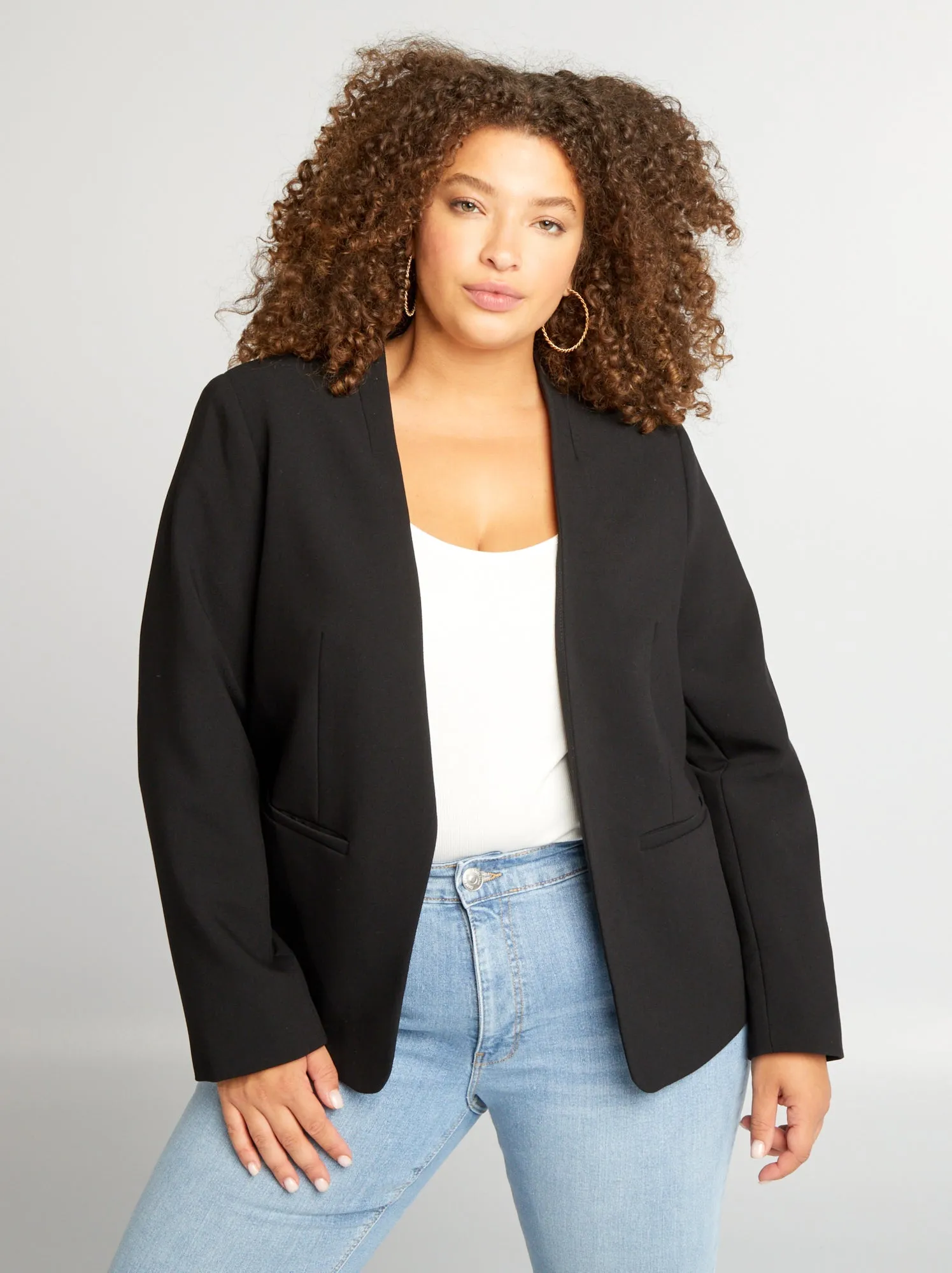 Giacca da tailleur corta senza collo - nero
