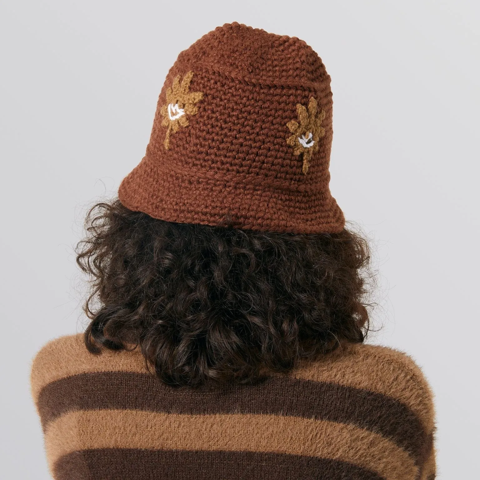 NATURE BUDDY KNIT BUCKET - BROWN