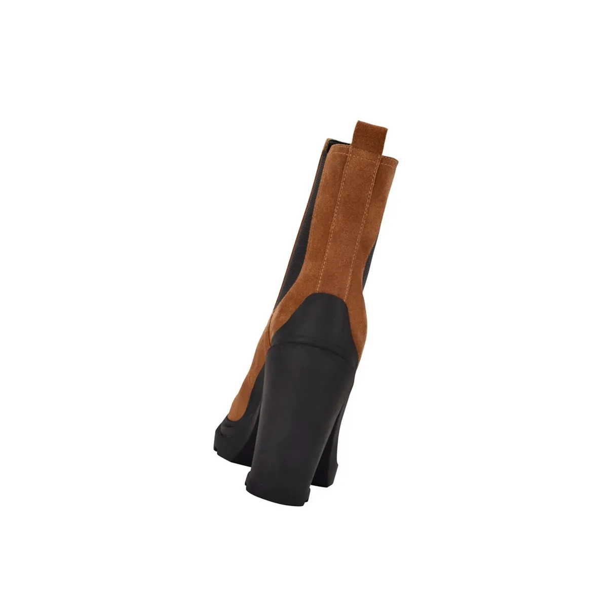 Offerte di scarpe con tacco e décolleté Marc Fisher Ramio Stivaletti Chelsea con tacco da donna in pelle scamosciata naturale sc