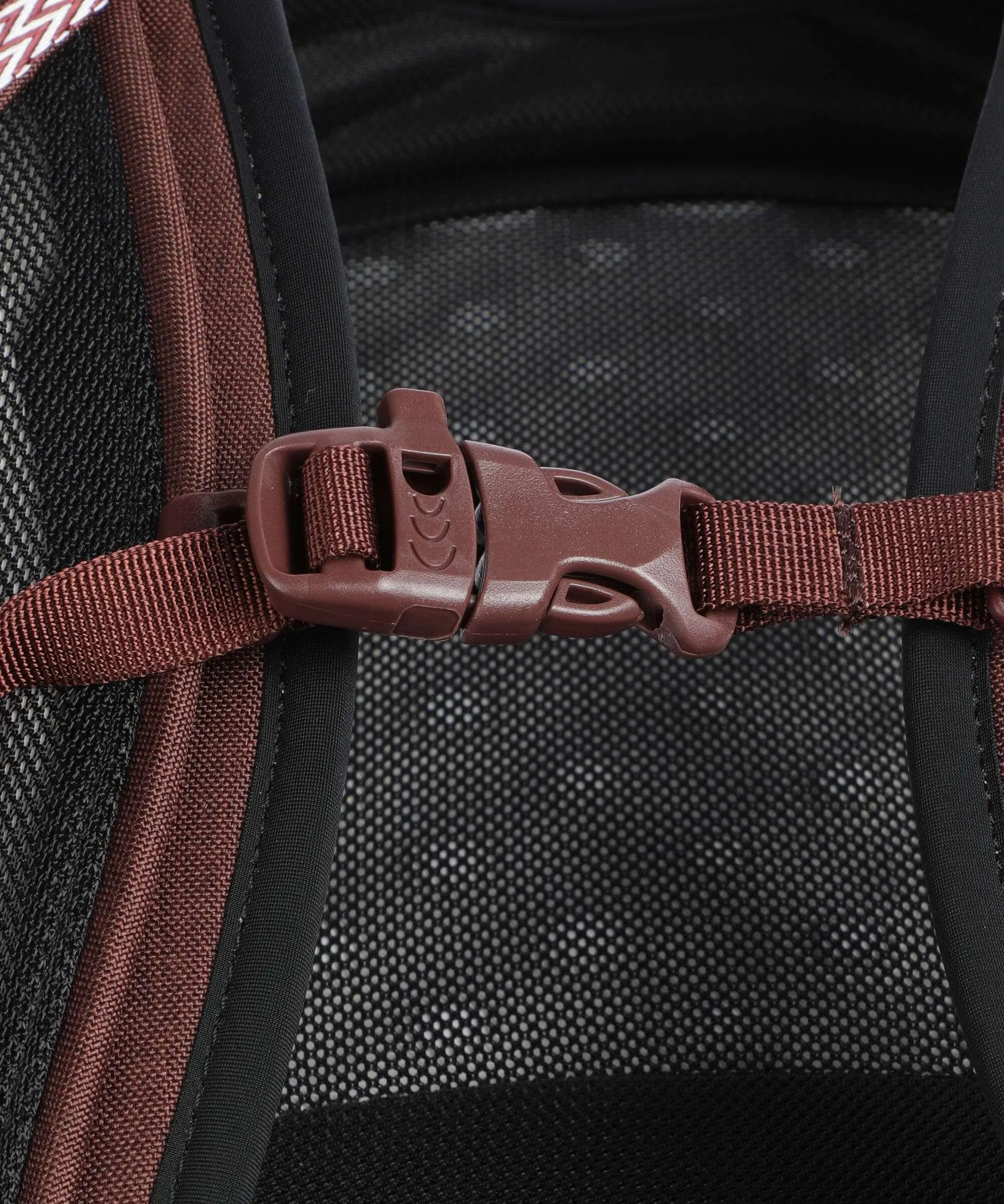  Osprey Quasar Zaino 16″ nylon riciclato rosso/beige  