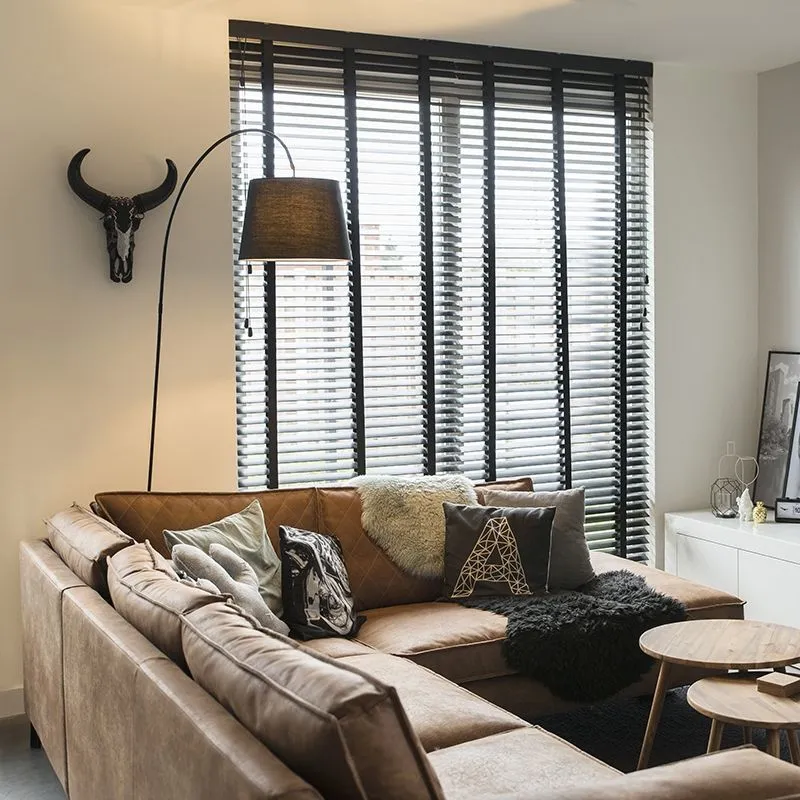 Piantana moderna con paralume nero - Bend