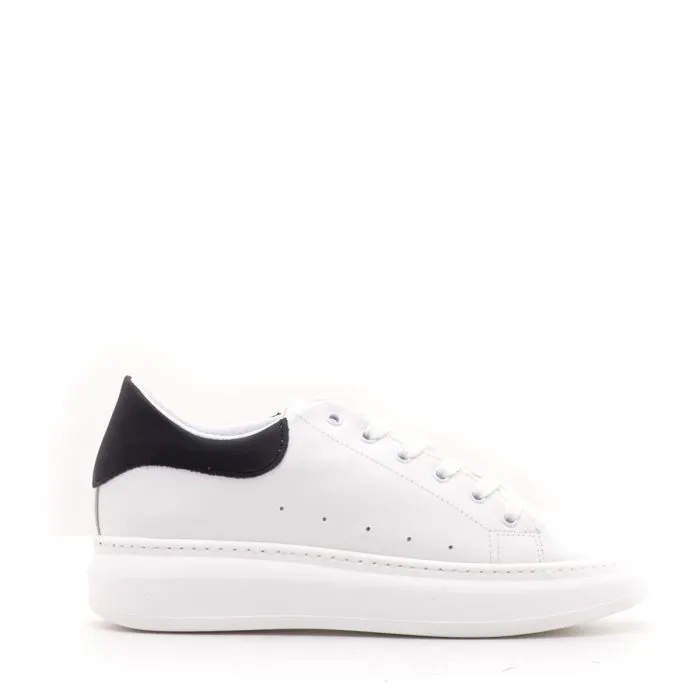SNEAKERS IN PELLE