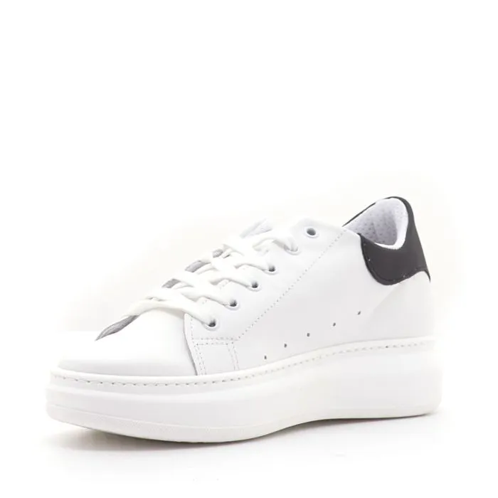 SNEAKERS IN PELLE