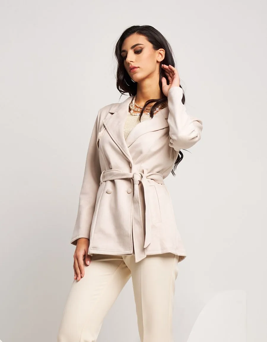 Trench con bottoni e cintura