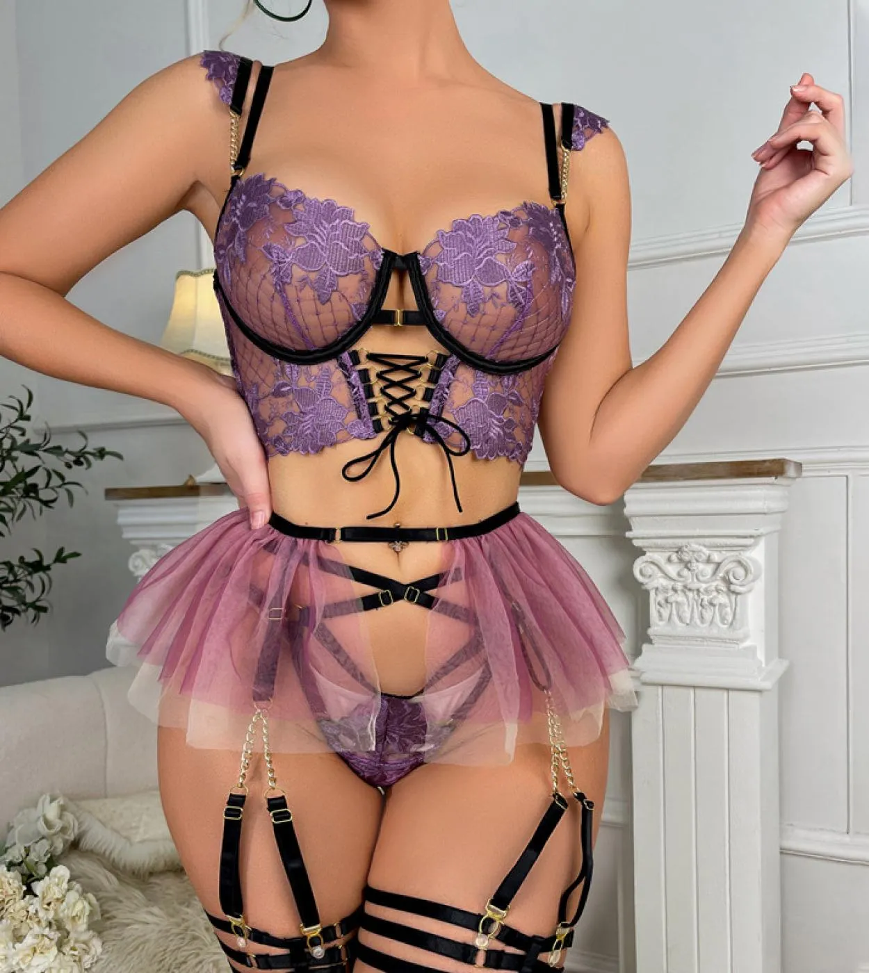Vedi Completi reggiseno e slip Intimo di lusso Intimo donna Intimo di lusso Intimo di pizzo Completi reggiseno e slip