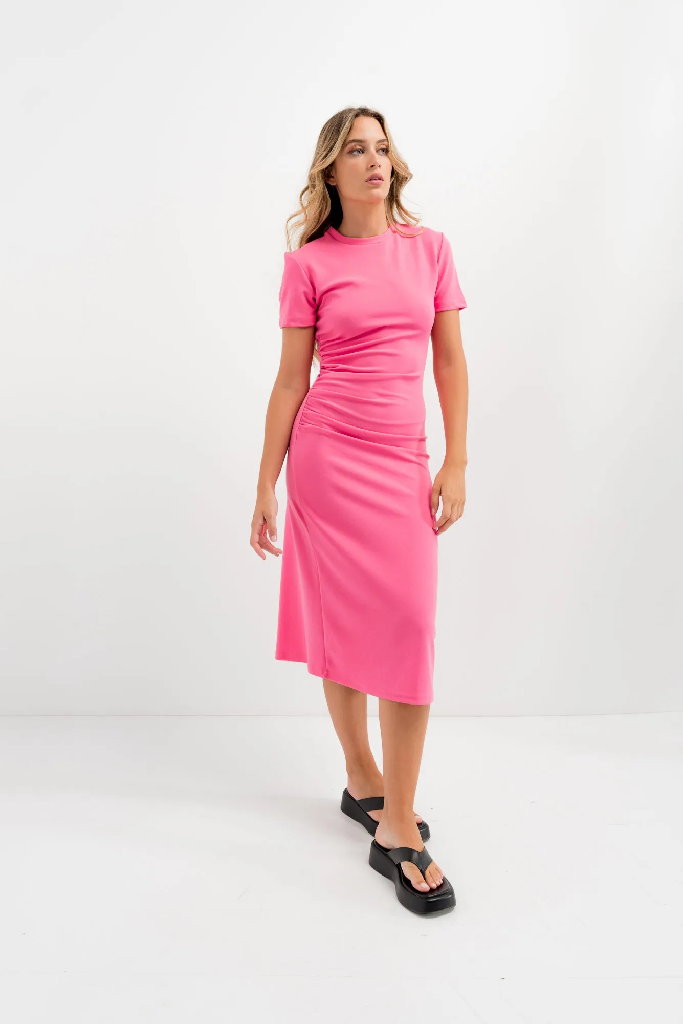 Vestido midi manga corta
