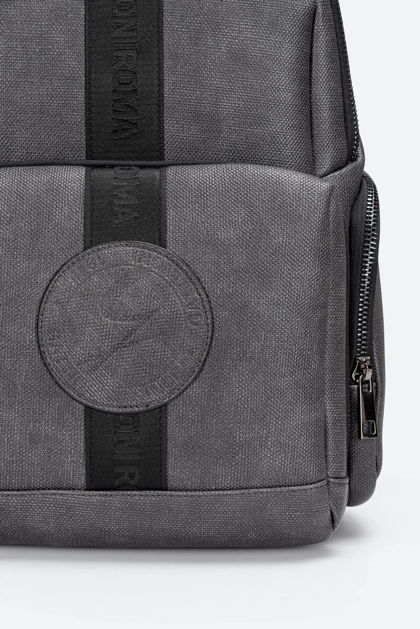 Zaino Tristan Textured Blu con logo e banda logata frontale